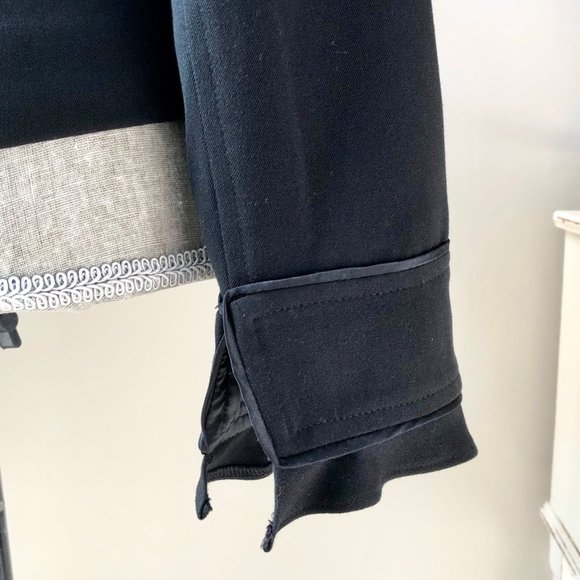 NWOT Kenzie Flutter Sleeve Fitted Black Blazer - Picture 7 of 15